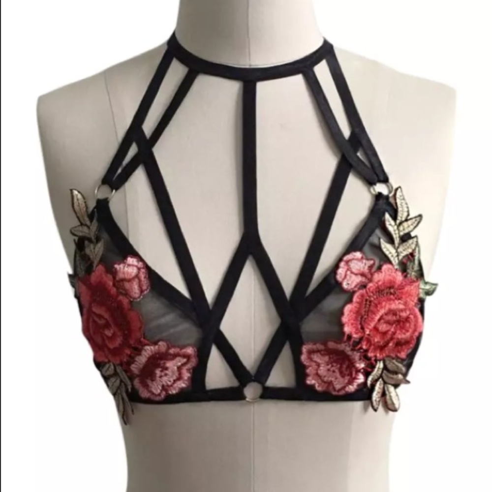 NEW HOLLOW OUT ROSE BRALETTE - Picture 2 of 5